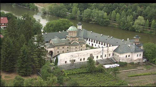 เที่ยวโรมาเนีย วิหารโคเซีย Cozia Monastery