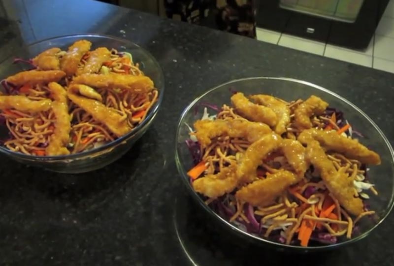 วิธีทำสลัดไก่ทอดกรอบ