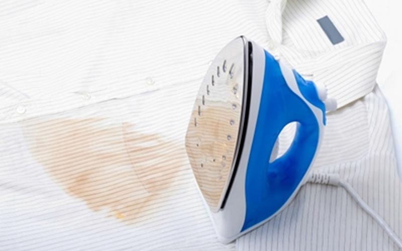 วิธีขจัดคราบบนเตารีด