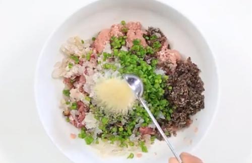 วิธีทำปลาหมึกยัดไส้