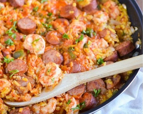 ข้าวผัดไส้กรอก