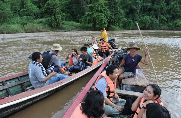 บ้านน้ำเพียงดิน