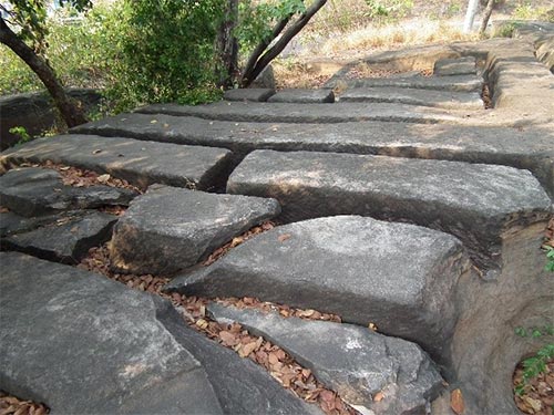 แหล่งหินตัด